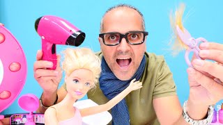 Barbie oyunları Kuaför Şenol Barbienin saçlarını mahfetti Barbie videoları [upl. by Opportuna453]