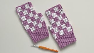 Crochet  Checkered Fingerless Hand GlovesHand Mittens  Very Easy Pattern [upl. by Theobald]