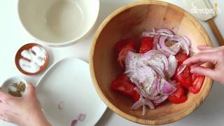 Recette pour faire une vraie salade grecque [upl. by Tallu]