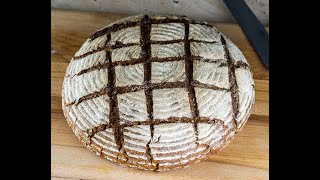 Roggensauerteigbrot selber herstellen von A bis Z Wie macht man einen Sauerteig und daraus ein Brot [upl. by Agnola]