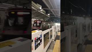 Tokyu 6000 Series Train Meet at Jiyugaoka 71424 [upl. by Ennayrb]