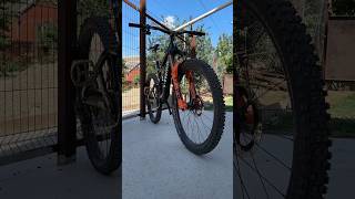 Specialized Enduro S Works 2023 shorts рекомендации mtb велосипед enduro specialized mtblife [upl. by Ellehcal231]