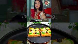 Gopi making bread pizza 🍕 shorts gopibahu rashi [upl. by Lee369]