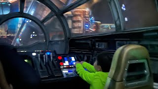 Pilotando a nave do Star Wars [upl. by Surazal237]