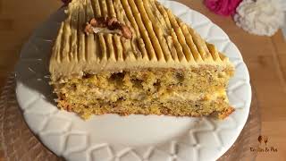 Cake à la carotte et aux noix 4K كعكة الجزر والجوز بكريمة لذيذة crème cake carottes recette [upl. by Ysnil]