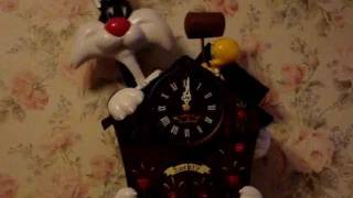 Tweety amp Sylvester Talking Animated Clockwmv [upl. by Aivatco]