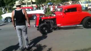 Carrera de carros clásicos en la Habana Cuba [upl. by Holtorf999]