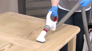 Video tutoriel Comment appliquer la teinture pour bois ultime de Varathane [upl. by Chae480]