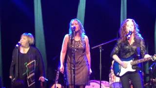 MAVIS STAPLES with JOAN OSBORNE amp BONNIE RAITT  quotWill The Circle Be Unbrokenquot 92515 [upl. by Haduj345]