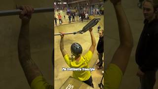 J’offre ma trottinette freestyle au skatepark  scoot2street tricks [upl. by Danielson]