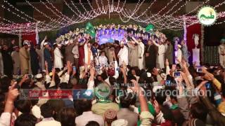 Alhaj Owais raza Qadri dedicate to Mumtaz Qadri shaheedMehfil e Noor 2016 [upl. by Neela350]