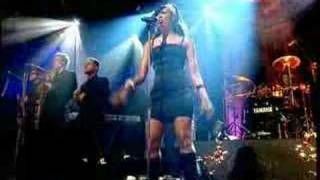 Beverley Knight  Aint That A Lot of Love  Jools 110507 [upl. by Nilahs193]