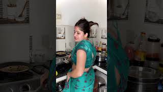 khujli ki roti 🤣😅 ytstudio viral youtubeshorts comedyshorts funnyvideo ytstud [upl. by Brigit621]