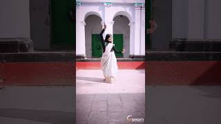 Shono Go Dokhino Hawa  Dance Cover  shorts bengali trending viral ytshorts dance [upl. by Iznik919]