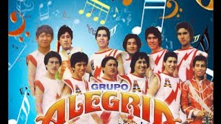 Grupo Alegria  Mil Coronas canta mayk [upl. by Anelleh]