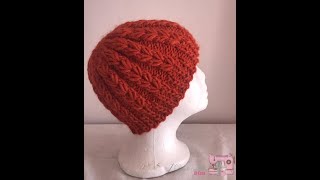 Cappello ai ferri con punto a cuoricini 🧶❤ Maglia facile [upl. by Jonell833]