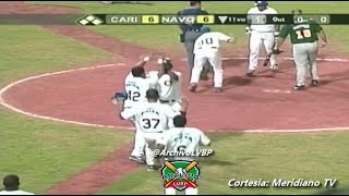 Magallanes deja en el terreno a Caribes  Caribes de Oriente vs Navegantes del Magallanes 20012002 [upl. by Asillem127]