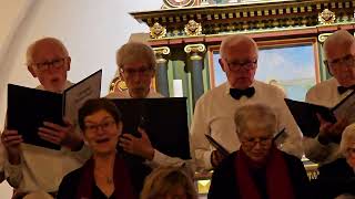 Lyngby Seniorkor julekoncert i Lundtofte Kirke 091223 Skyerne gråner og løvet falder [upl. by Churchill15]