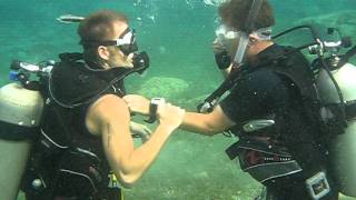 Underwater Panic Diver Showing Be Exhausted  Instructor Demonstration  Not Actual [upl. by Sternlight]