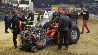 Indoor Riesa 2017 Modified 095t Tractor Pulling by MrJo [upl. by Eugirne875]