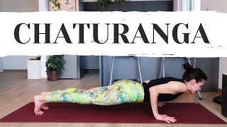 Come realizzare CHATURANGA 💪 [upl. by Oirromed]