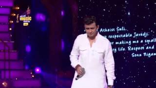 An emotional tribute to Javed Akhtar from Sonu Nigam at the 7th Royal Stag Mirchi Music Awards [upl. by Grania977]