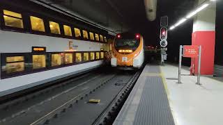 Renfe S465 Civia saliendo y S450 llegando en Barcelona Sants [upl. by Xam158]