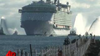 Raw Video Worlds Largest Cruise Ship [upl. by Aliam907]