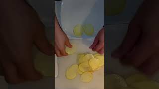 Patatine in 5 minuti amoreincucina food perte ricette fattoconamore ricetta asmr foodlover [upl. by Mitchael256]