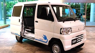 MITSUBISHI MINICABMiEV【ミツビシ ミニキャブ ミーブ バン 一充電走行距離150km】日本郵便 配達用電気自動車EV 1200台導入 [upl. by Holbrook]