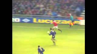 Manchester United  Great Goals  29  Mark Hughes vs Wimbledon  19931994 [upl. by Pedro]