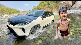 Fortuner Fass Gayi 😲 Sab Dar Gaye [upl. by Ynaffat]