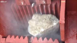 Homemade gravel Industrial rock crushers turning stone into gravel [upl. by Joo]