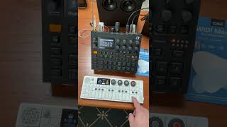 OP1Field to Digitakt 2 using CME WIDI Master [upl. by Jackelyn]