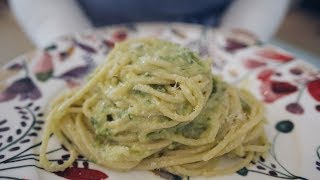 Carbonara di zucchine – Ricetta vegetariana velocissima [upl. by Maloy38]