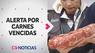 VENTA DE CARNES VENCIDAS Fiscalización a carnicerías alerta a las autoridades  CHV Noticias [upl. by Raffaj]