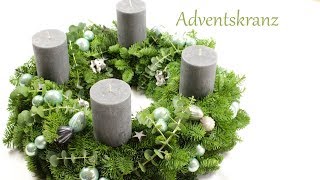 DIY  Adventskranz salbeigrün mit grauen Kerzen  Weihnachtsdeko  Just Deko [upl. by Eveivenej]