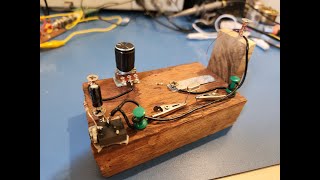 A bizarre transmitter without transistors or tubes [upl. by Gardell]