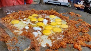 Roadside Bhurji Pav for Rs 30  Cheapest Scrambled Eggs  Indian Street Food [upl. by Colman]