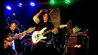 Vinnie Moore  Check It Out with incredible Jam  December 1 2018 [upl. by Etteragram]