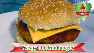 Recept Crispy Chicken Burgers  Koken met Mo Academy [upl. by Delwyn]