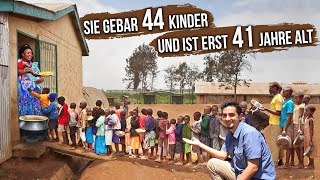 Die fruchtbarste Frau der Welt 44 Kinder und nur 41 Jahre alt Mama Uganda 🇺🇬 [upl. by Afrikah]