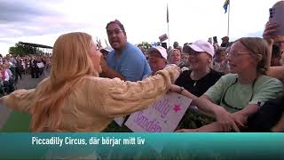 Allsång  Piggadilly Circus Med Molly Sanden Pernilla Wahlgren Allsång på skansen 2024 [upl. by Lidah]