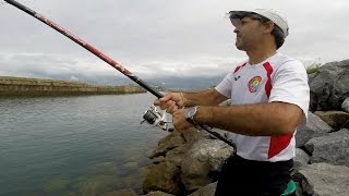 Pescando en la costa norte de España con Ricardo Ribote de abusu [upl. by Zipporah]