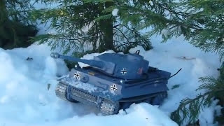 Heng Long Tiger 1 tank in snow [upl. by Rebah]