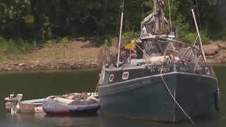 Abandoned derelict ‘pirate’ boats still a headache on Willamette River [upl. by Manbahs345]