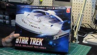 Round 2 AMT 1537 USS Reliant Scale Model OoB Review By TrekWorks [upl. by Valerye]