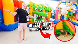 VERSTOPPERTJE IN MEGA SPRINGKUSSEN HAL super groot [upl. by Heringer]