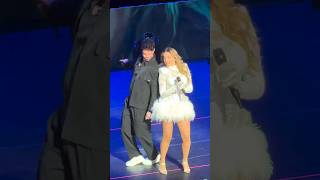 Murat Boz amp Hadise  Nerdesin Aşkım New York konseri [upl. by Karia678]