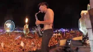 Sexy Sax Man solos on Ookay quotThiefquot LIVE  EDC [upl. by Lehman]